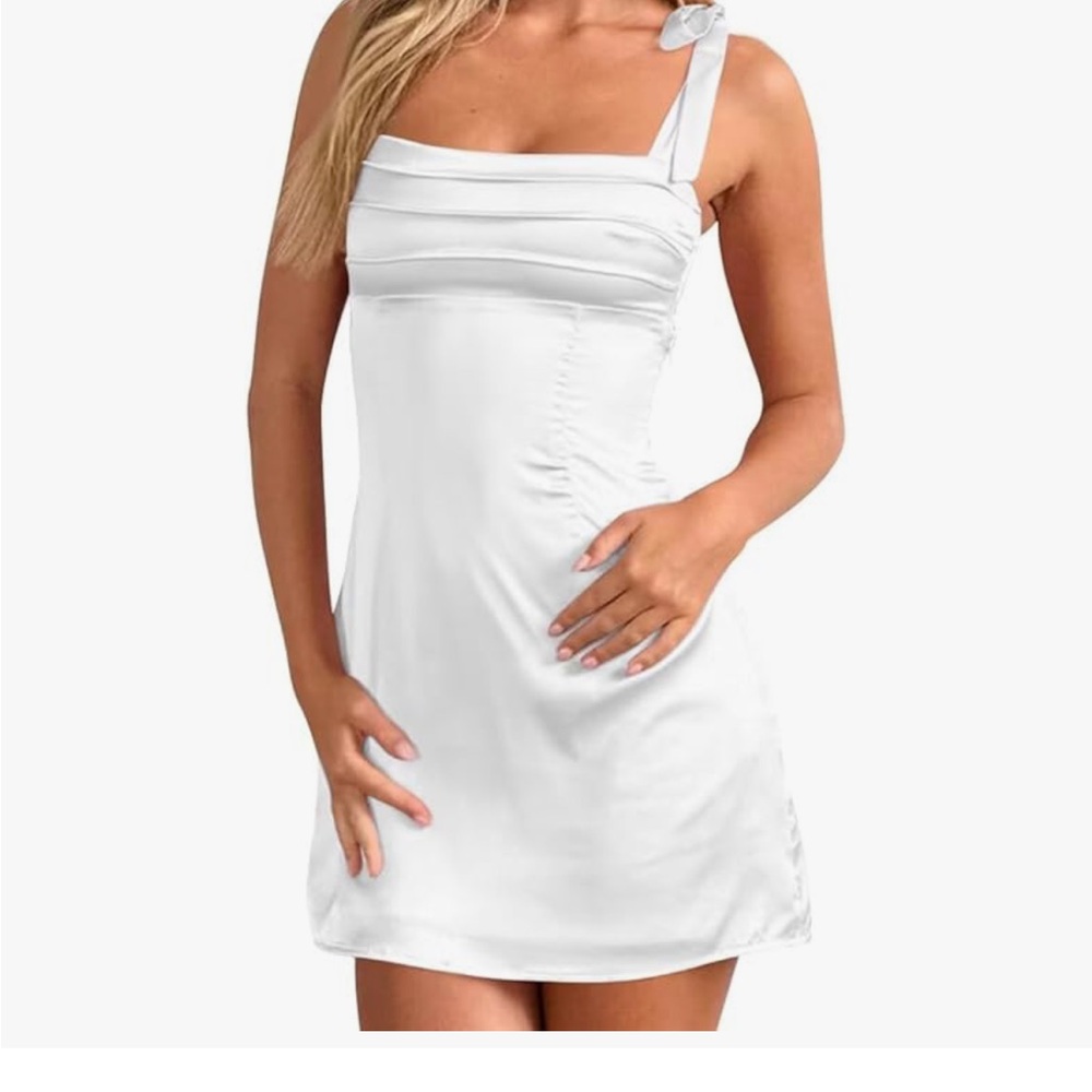 Chic White Midi Dress